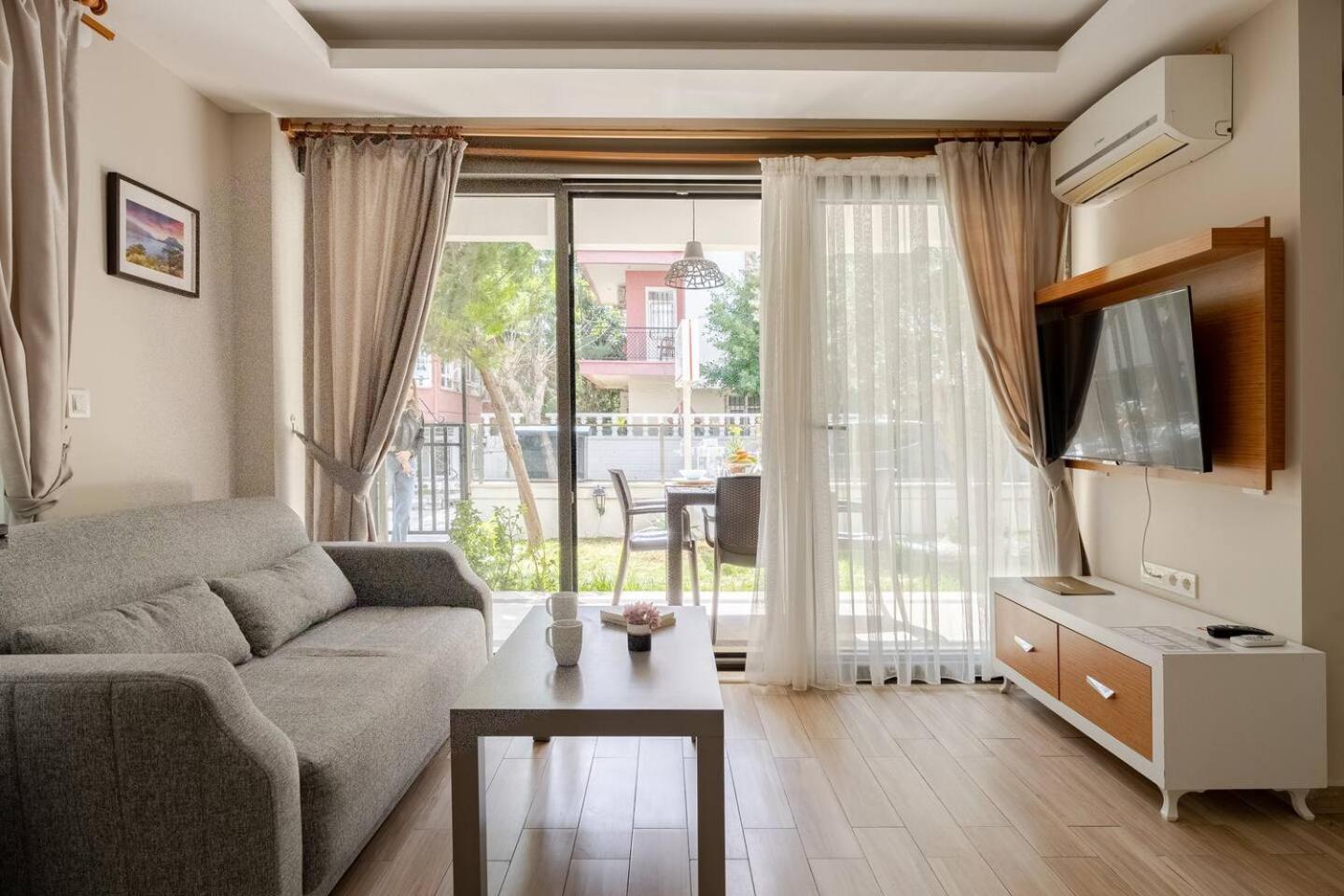 Loi Suite Antalya Luaran gambar