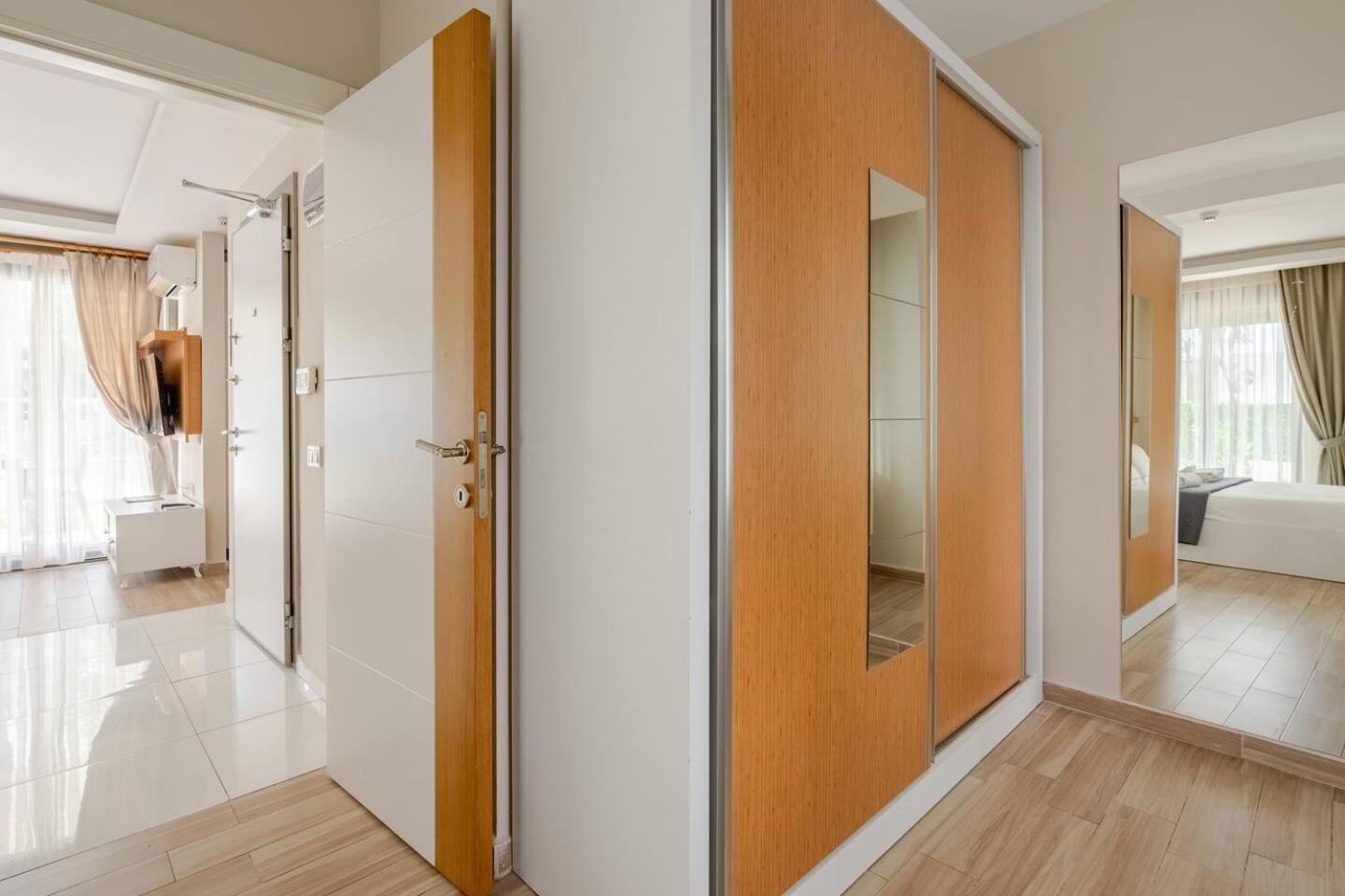 Loi Suite Antalya Luaran gambar